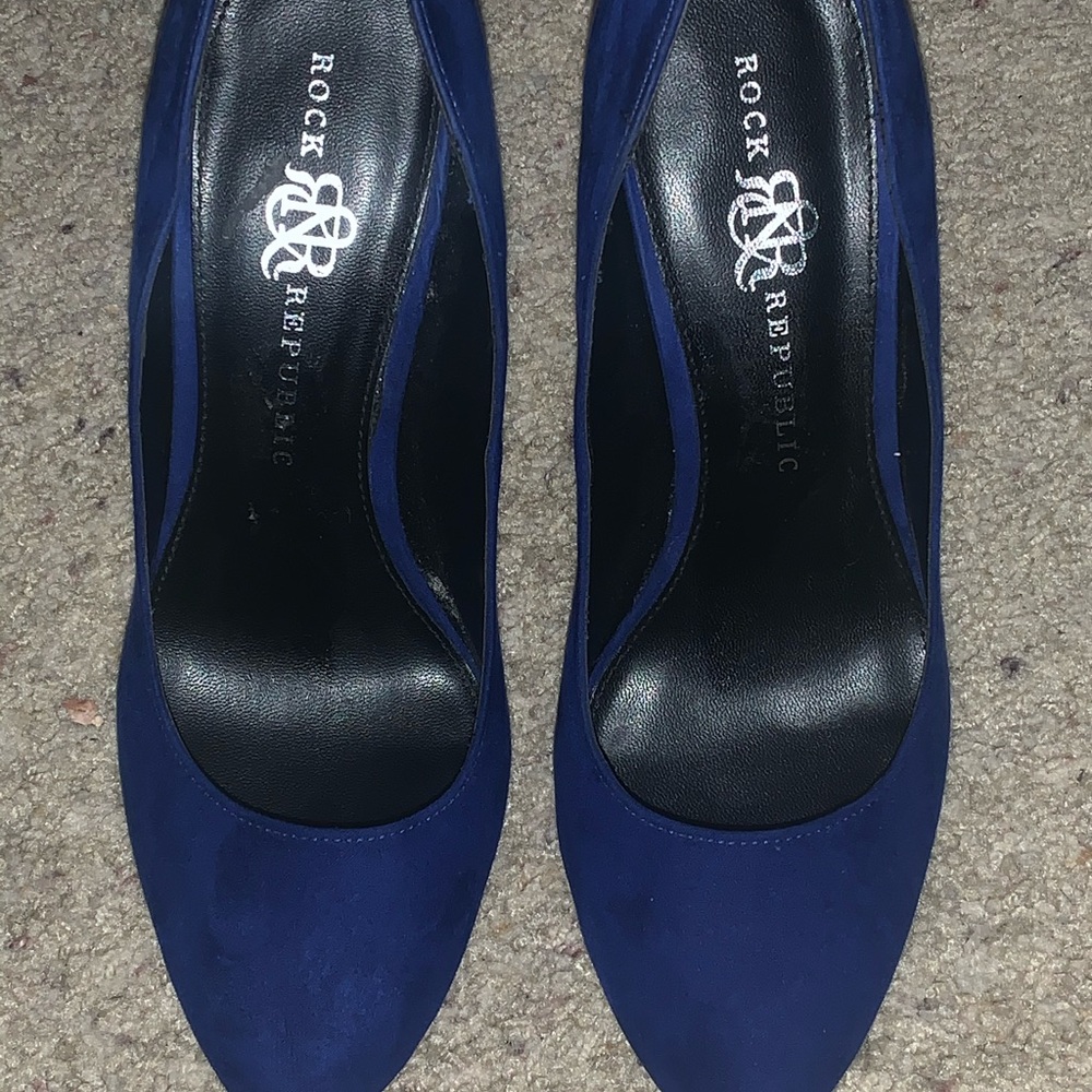 Rock & Republic Blue Suede Shoes